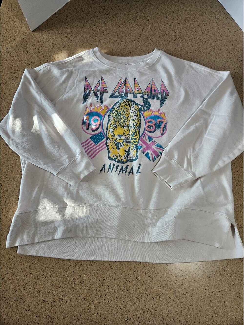 Def Leppard Animal white sweatshirt